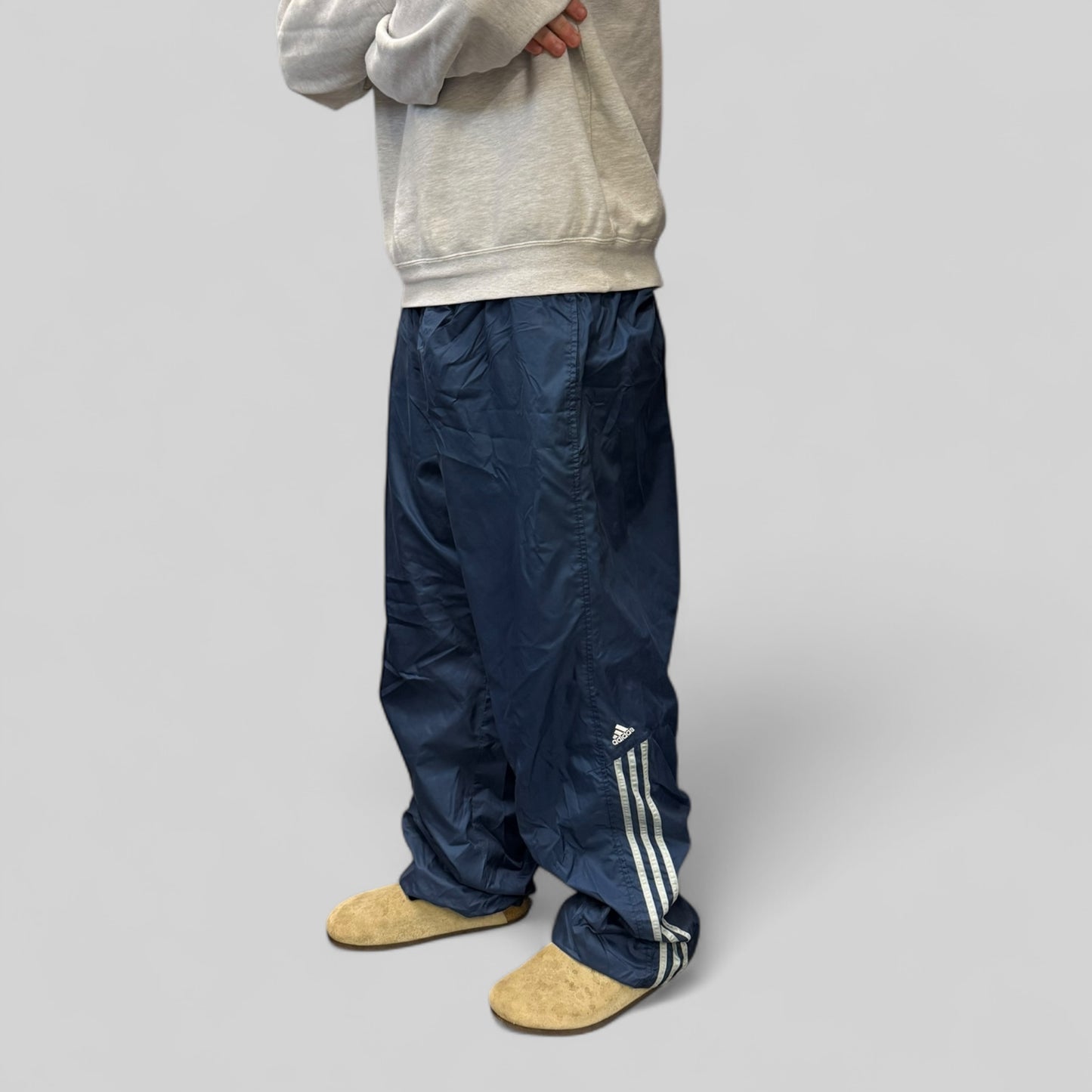 Vintage Adidas baggy track pants (XL)