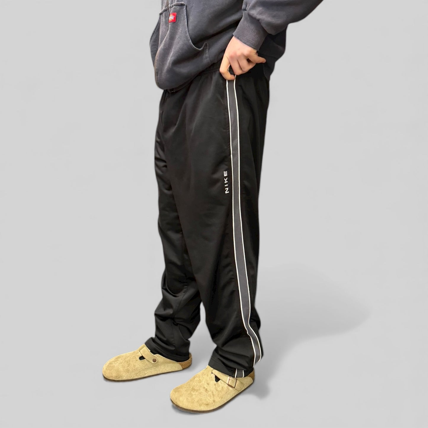 Vintage 90s Nike side stripe baggy track pants (XL)