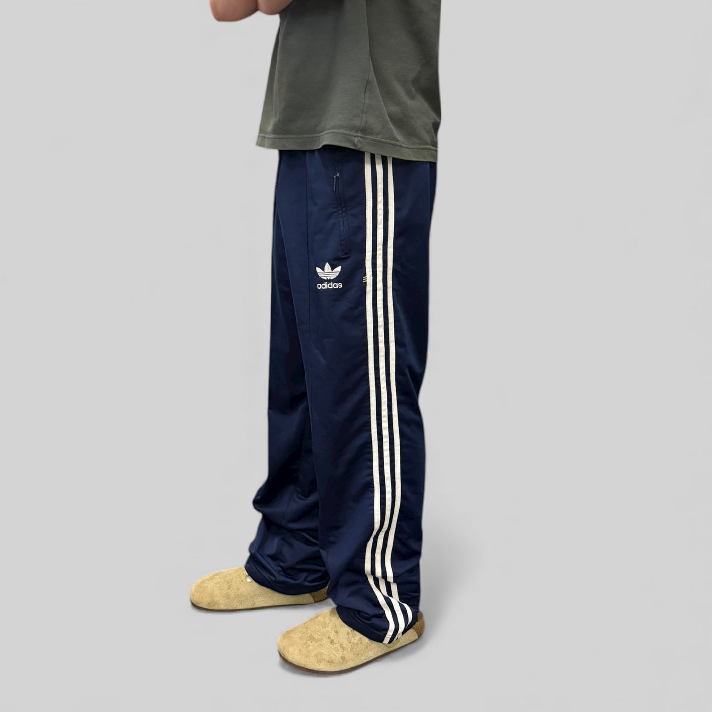 Vintage 90s Adidas originals baggy track pants (L)