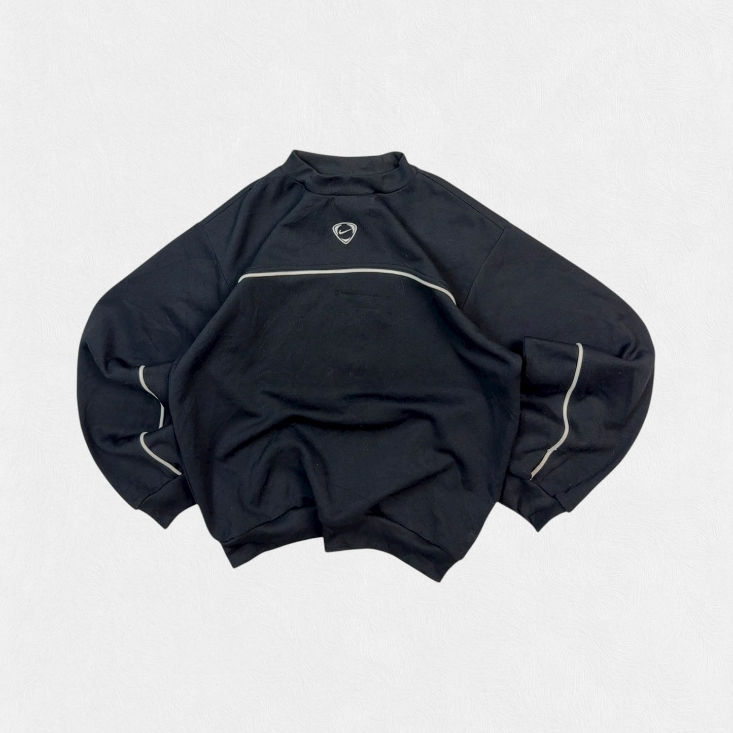 Vintage Nike shield football sweatshirt (XS)