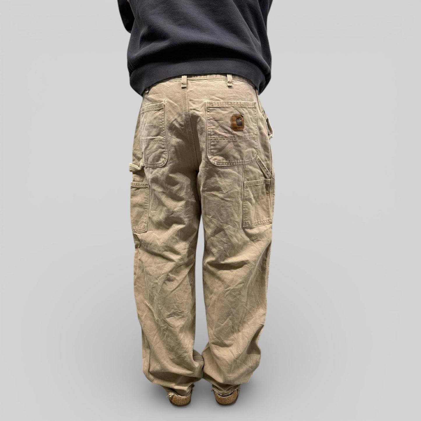 Vintage Carhartt baggy carpenter pants (W32)