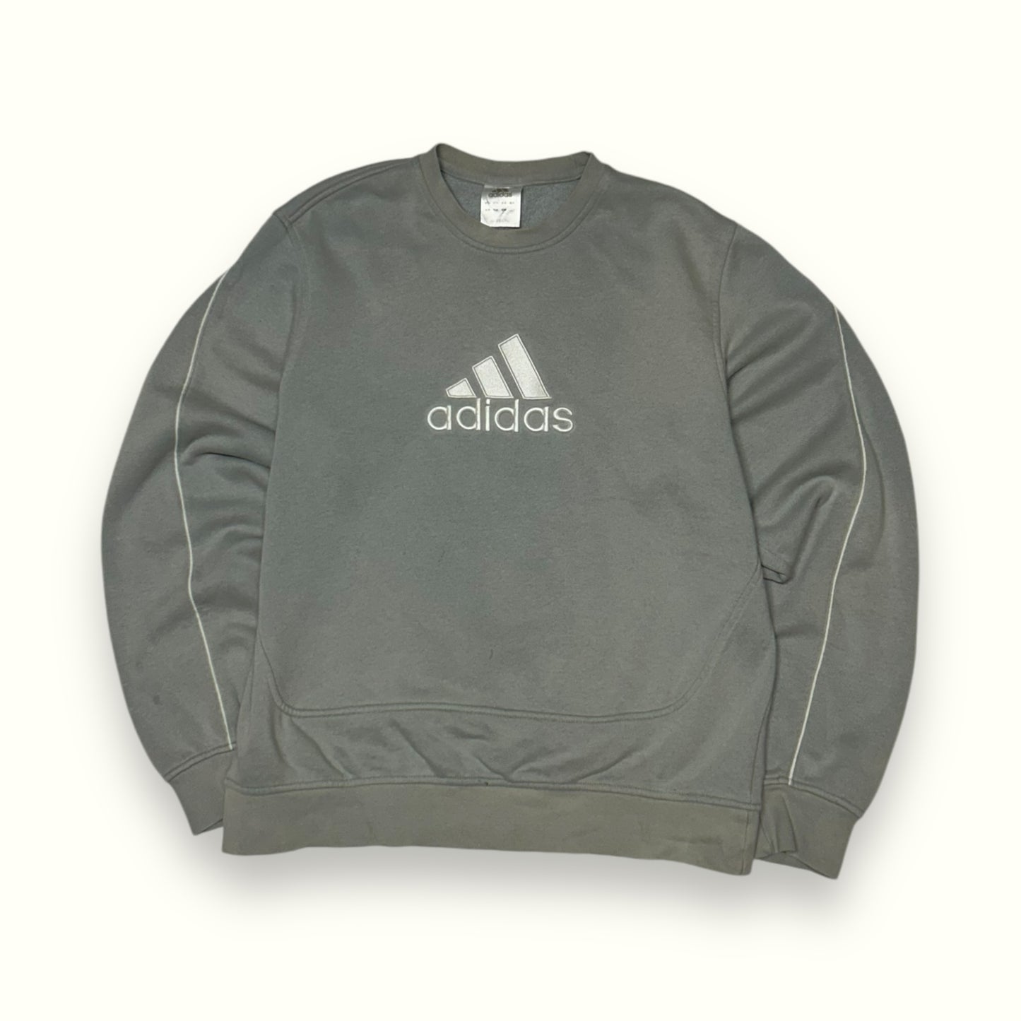Vintage Adidas centre logo sweatshirt (L)