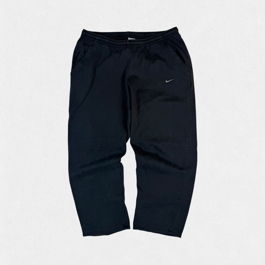 Vintage Nike mini swoosh baggy joggers (L)