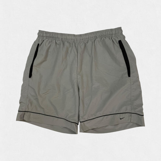 Vintage Nike baggy sport shorts (XXL)