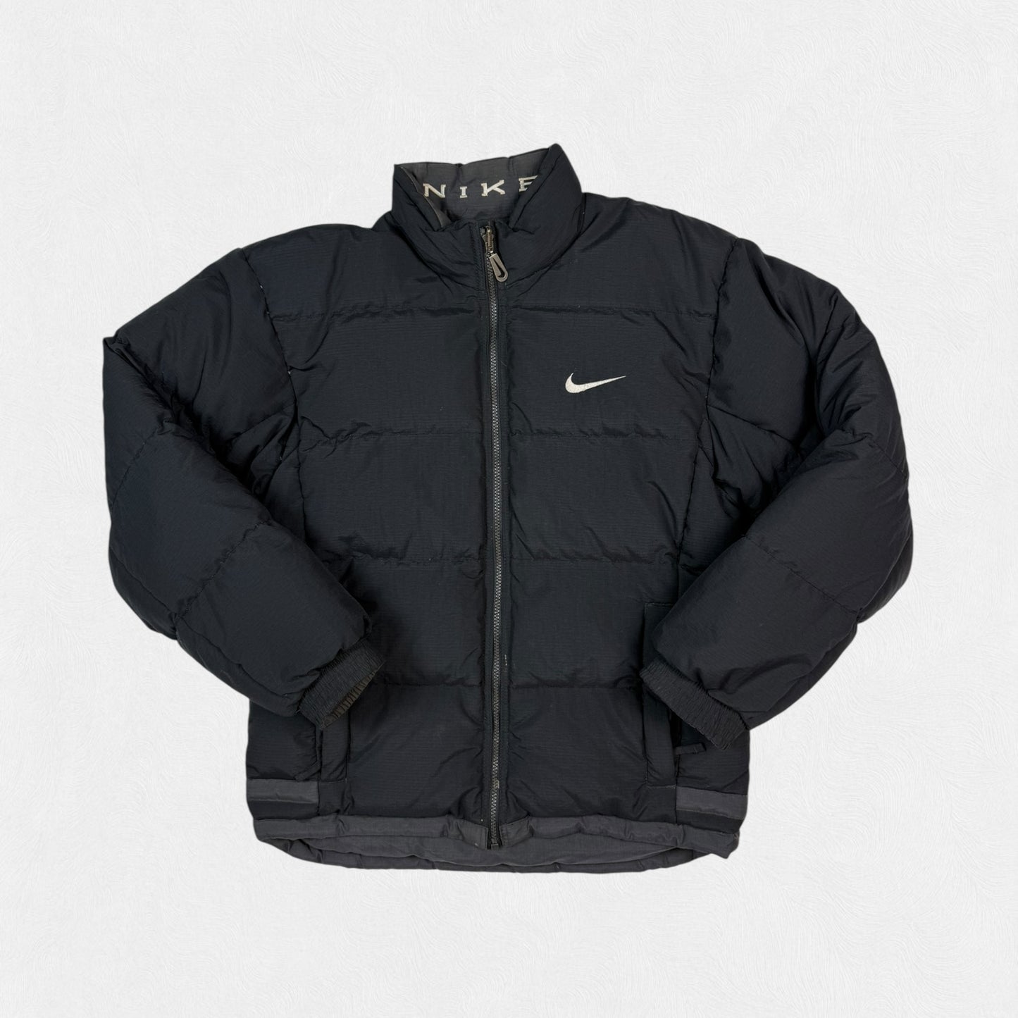 Vintage 90s Nike spell out reversible puffer jacket (S)