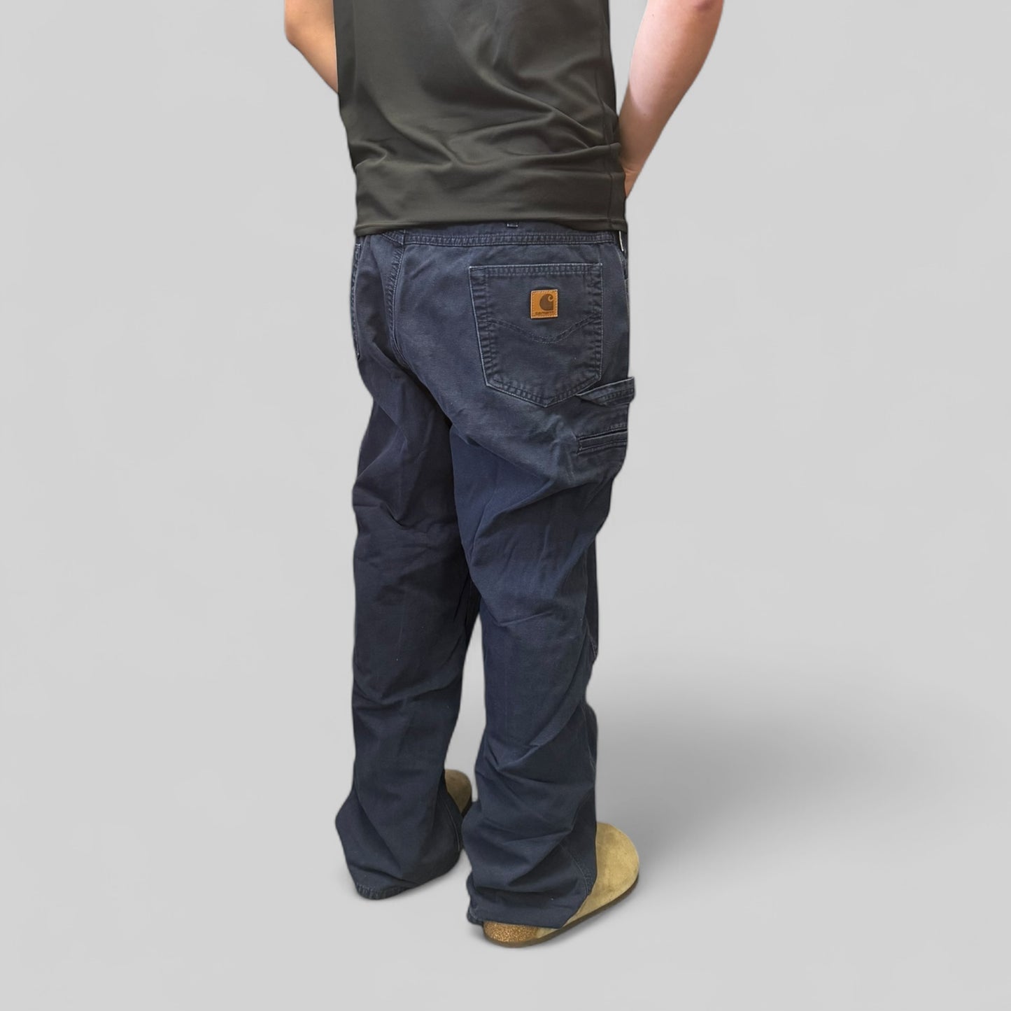 Carhartt baggy carpenter pants (W38)
