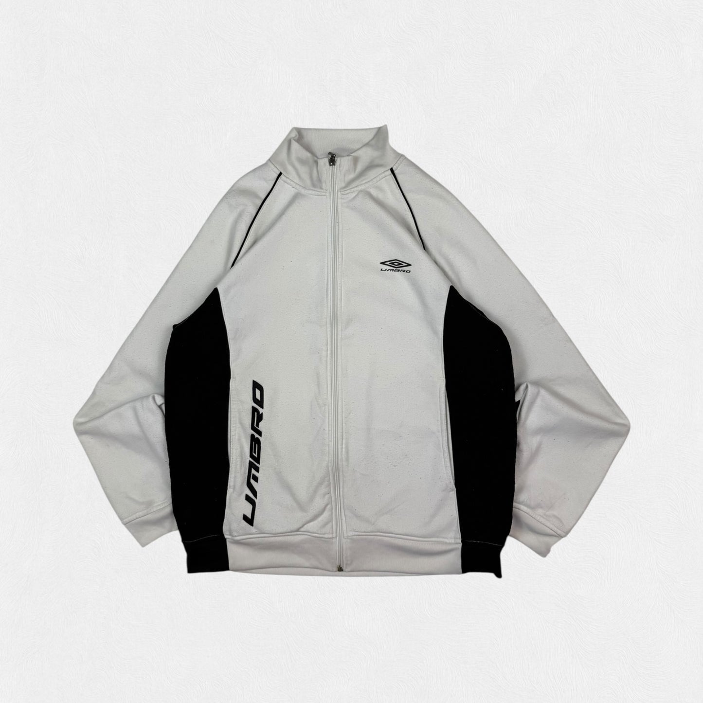 Vintage Umbro spell out track top (XL)