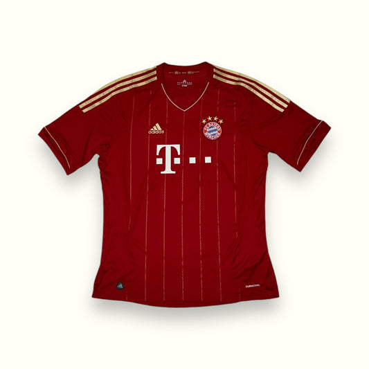 Bayern Munich 2011/12 Adidas home football shirt (XL)