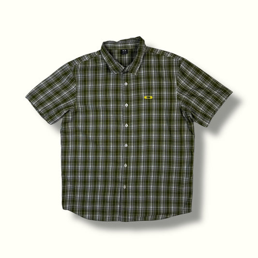 Vintage Oakley checkered short sleeve shirt (XL)