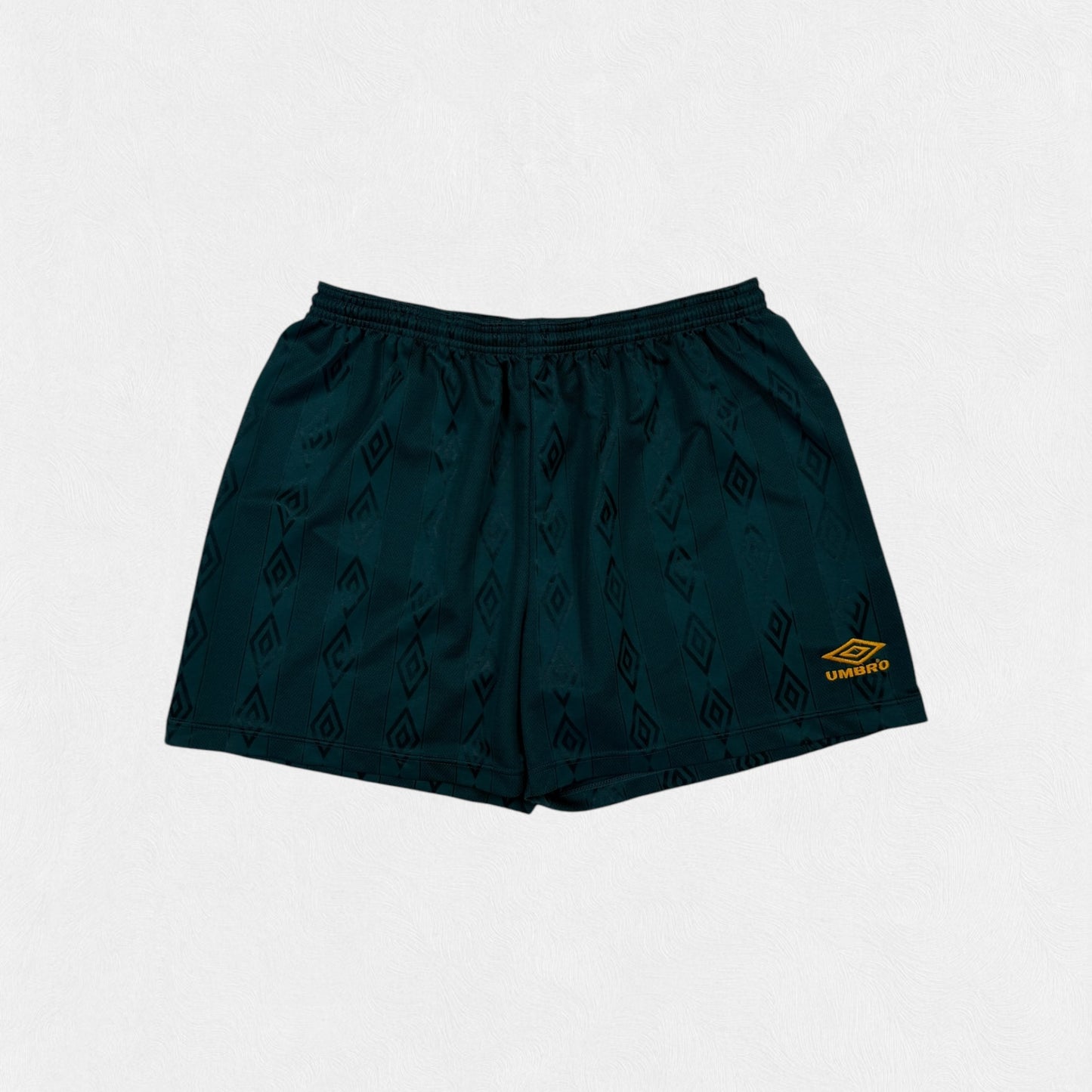 Vintage 90s Umbro football shorts (XL)