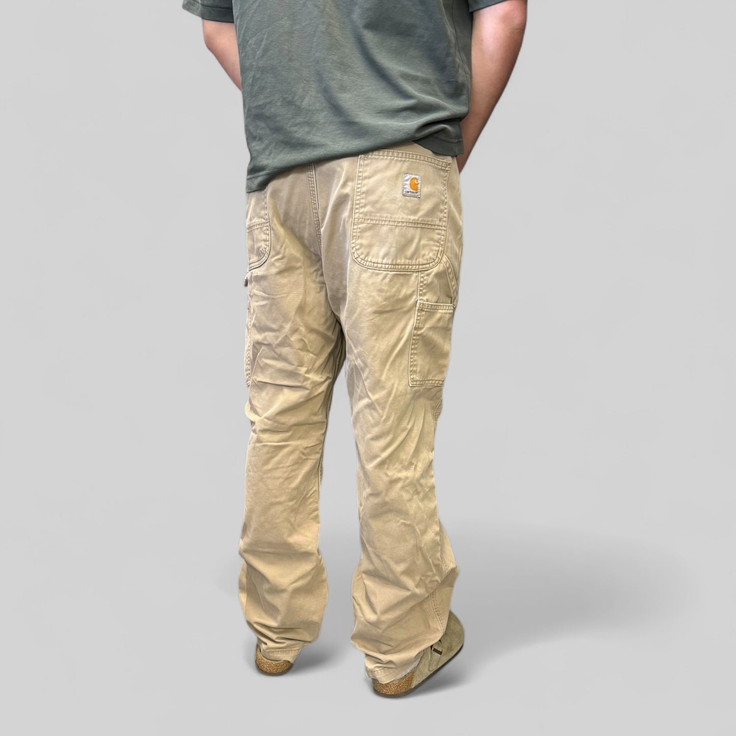Carhartt baggy carpenter pants (W38)