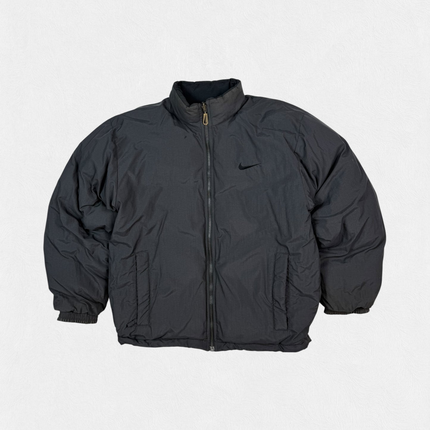 Vintage 90s Nike spell out reversible puffer jacket (S)
