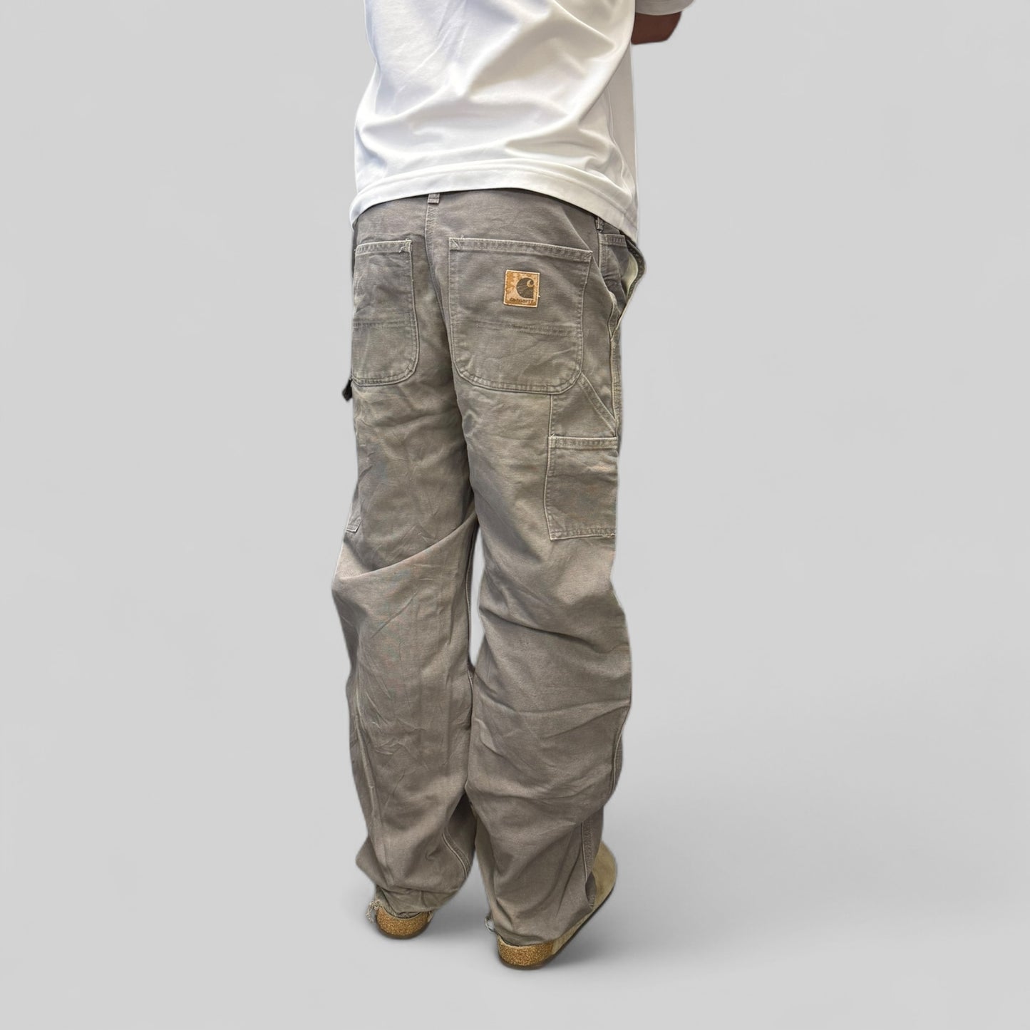 Vintage Carhartt baggy carpenter pants (W30)