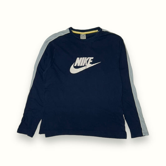 Vintage Nike spell out long sleeve tee (M)