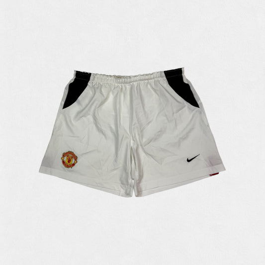 Vintage Manchester United 2002-04 Nike home shorts (M)