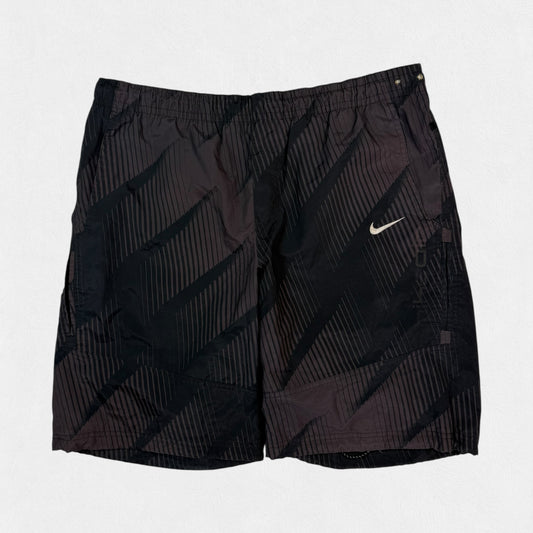 Vintage Nike air baggy patterned sport shorts (L)
