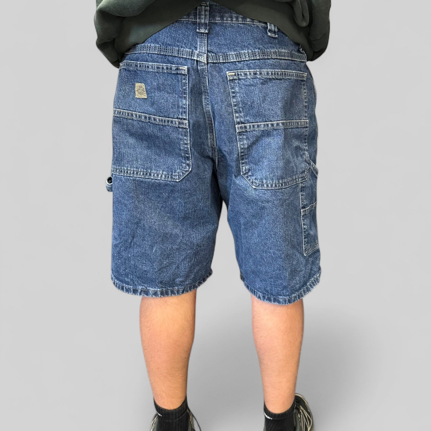 Vintage Lee baggy carpenter jorts (W34)