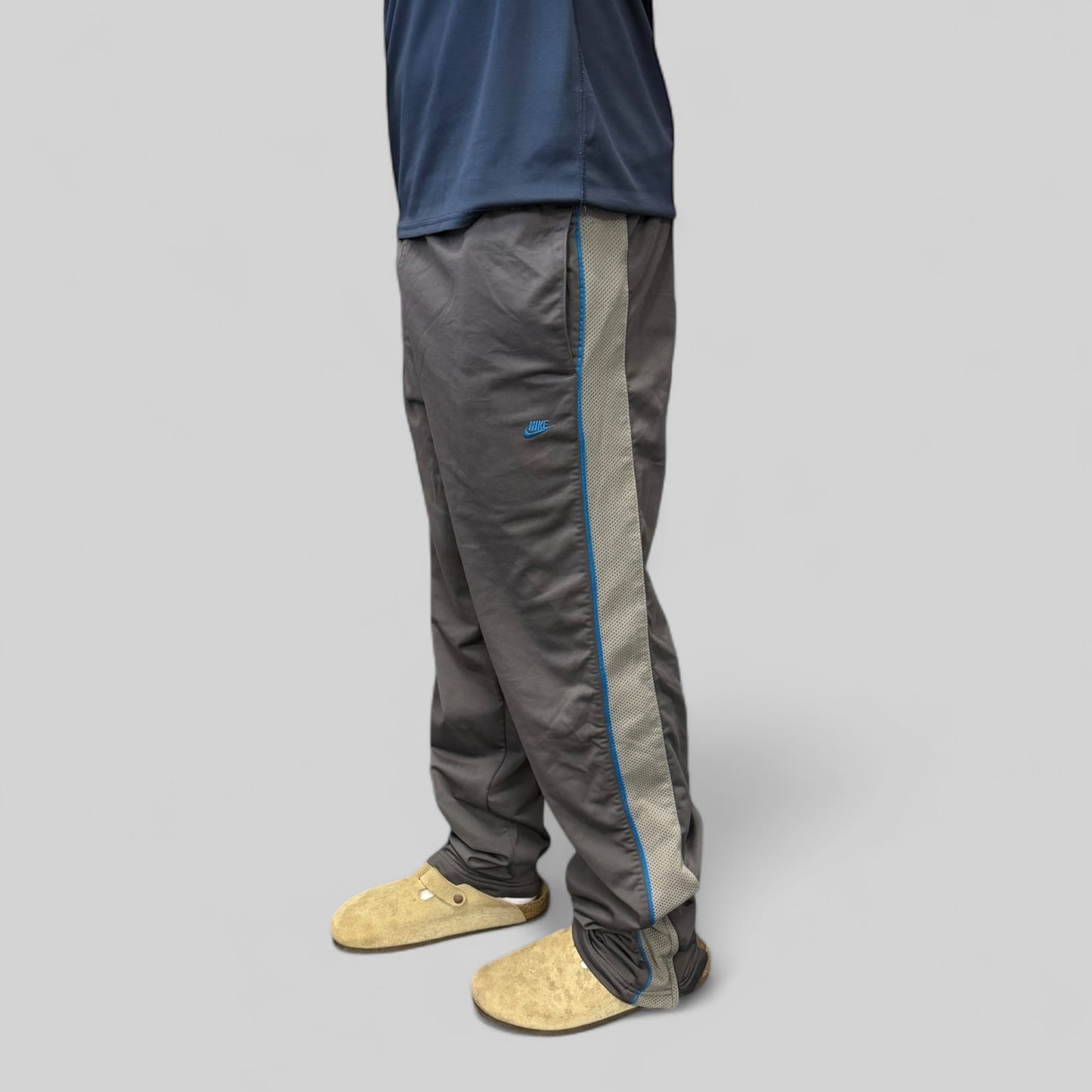 Vintage 90s Adidas track pants (M)