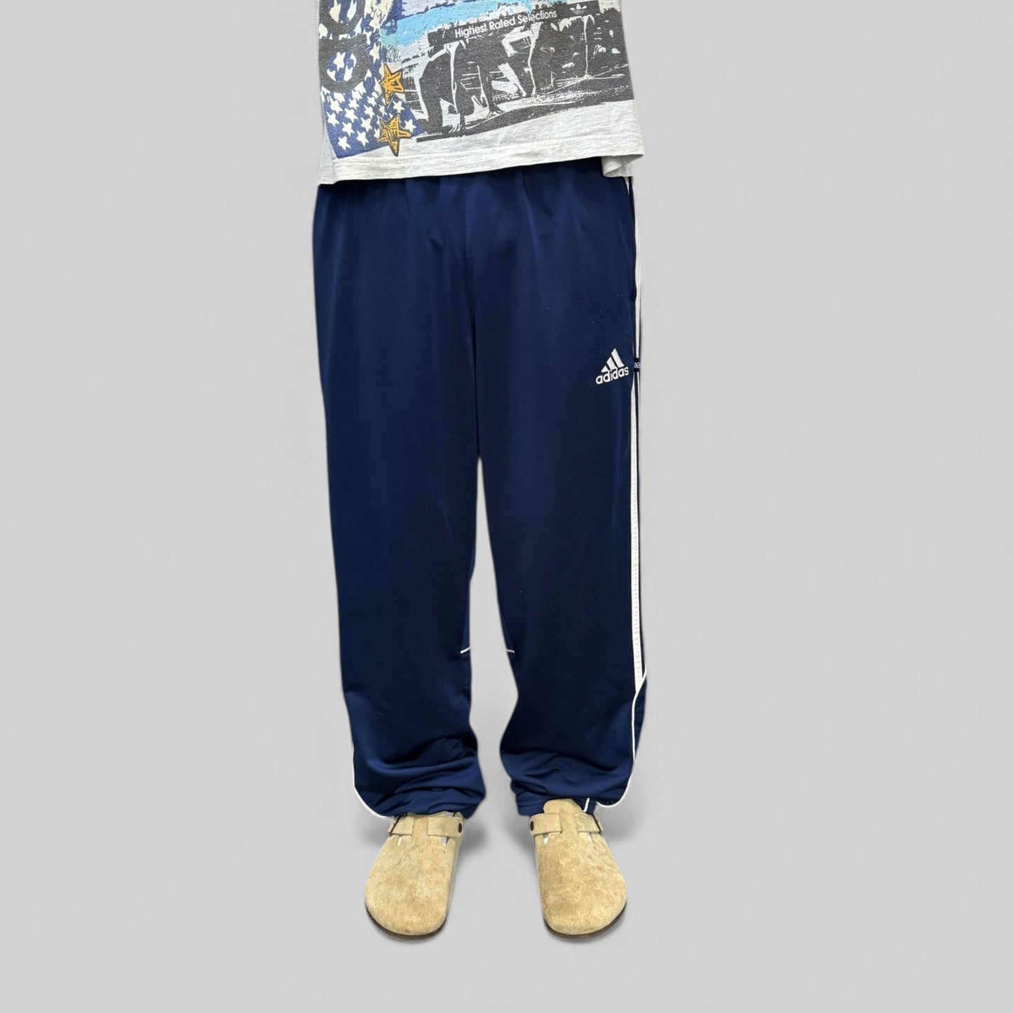 Vintage Adidas baggy track pants (L)