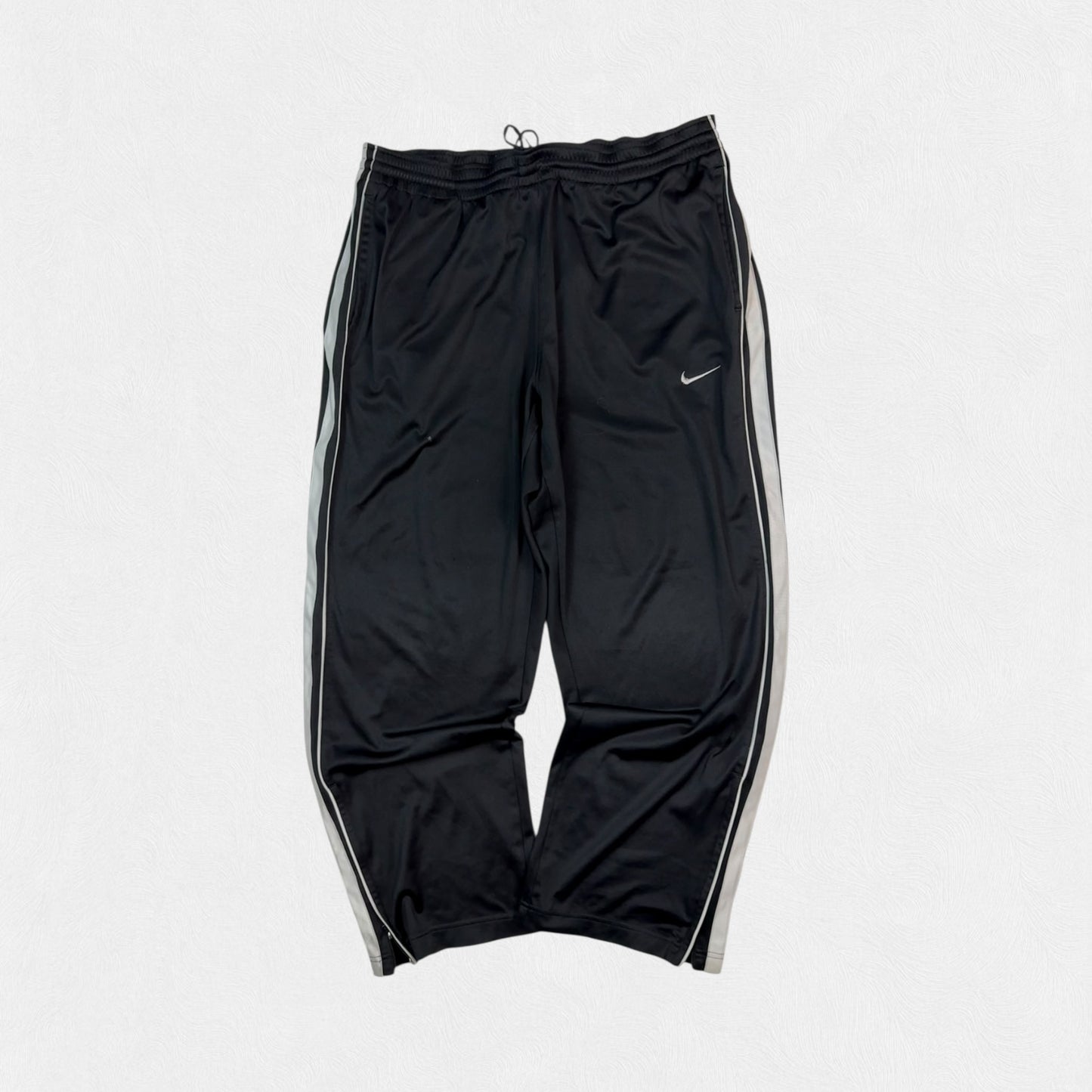 Vintage Nike side stripe baggy track pants (M)