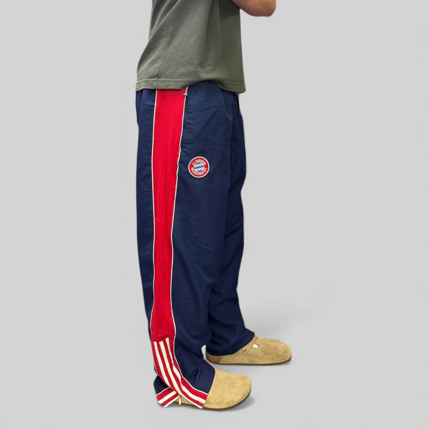 Vintage Bayern Munich 2000/01 Adidas baggy track pants (XL)