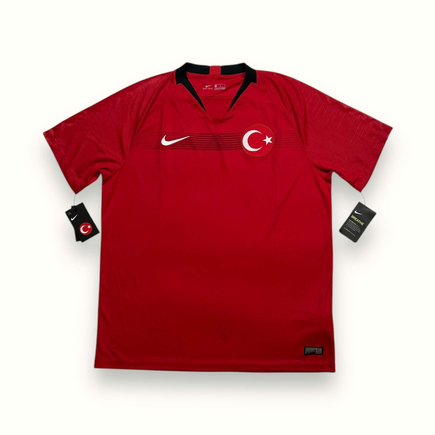 BNWT Turkey 2018/19 Nike home football shirt (XL)