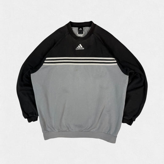 Vintage Adidas centre logo sweatshirt (XL)