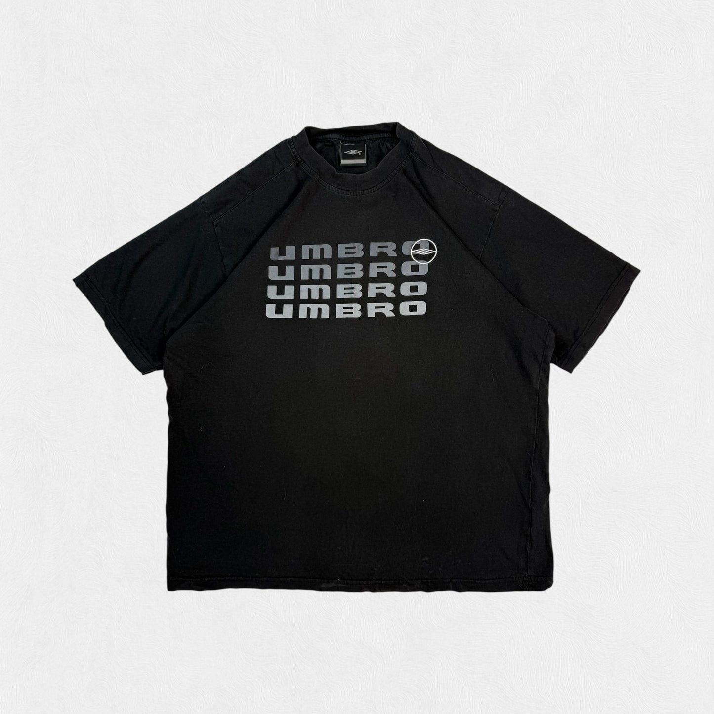 Vintage Umbro spell out graphic tee (XL)