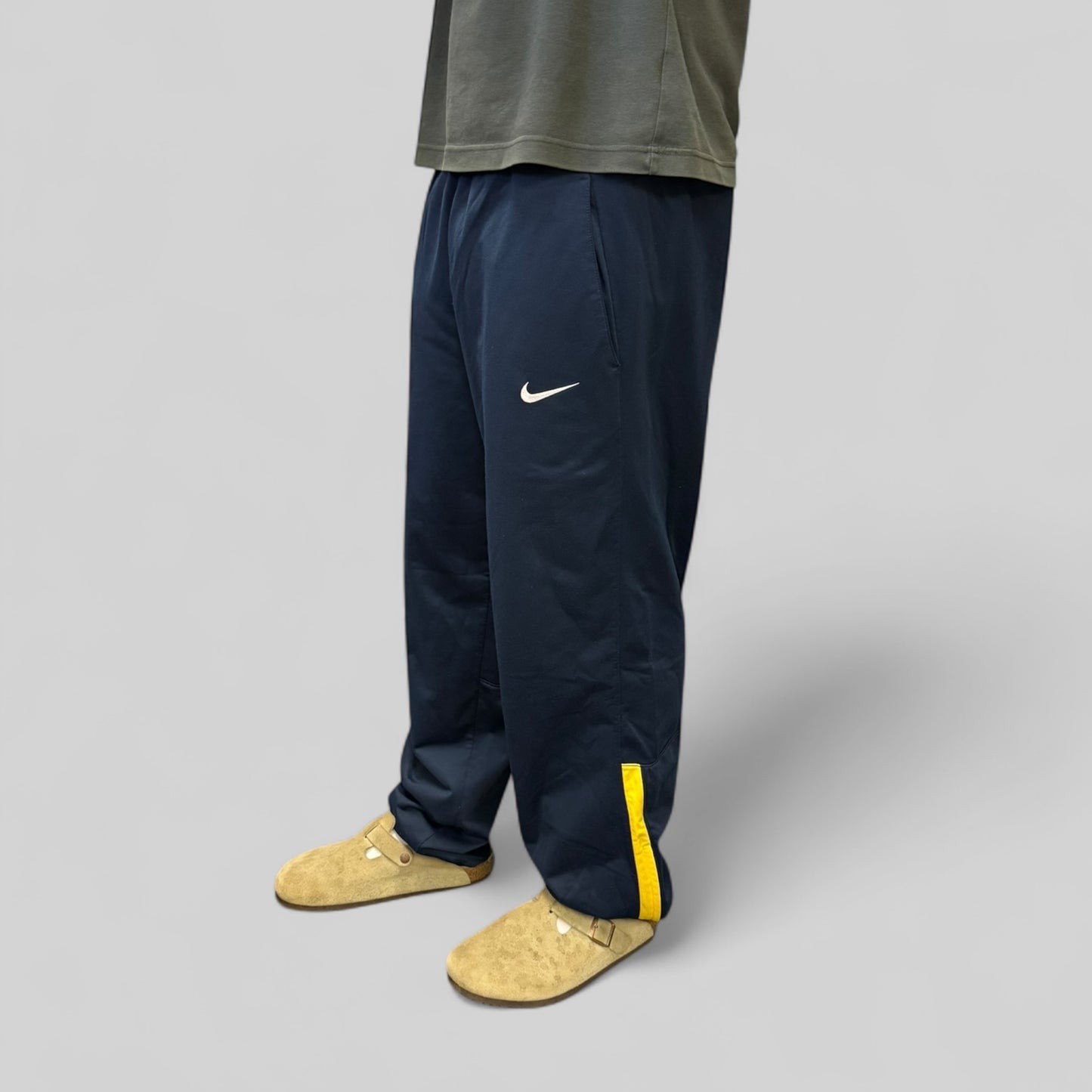 Vintage Nike mini swoosh track pants (XL)