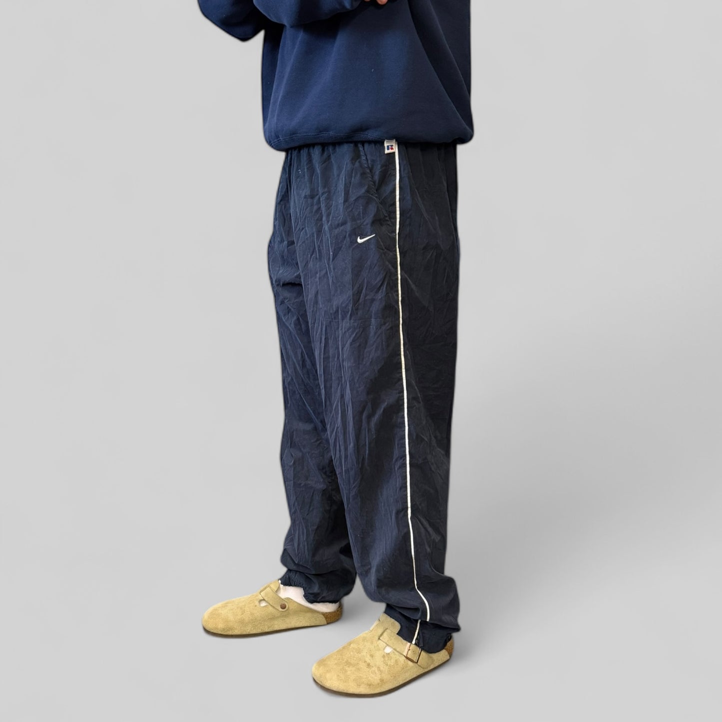 Vintage Nike mini swoosh baggy track pants (L)