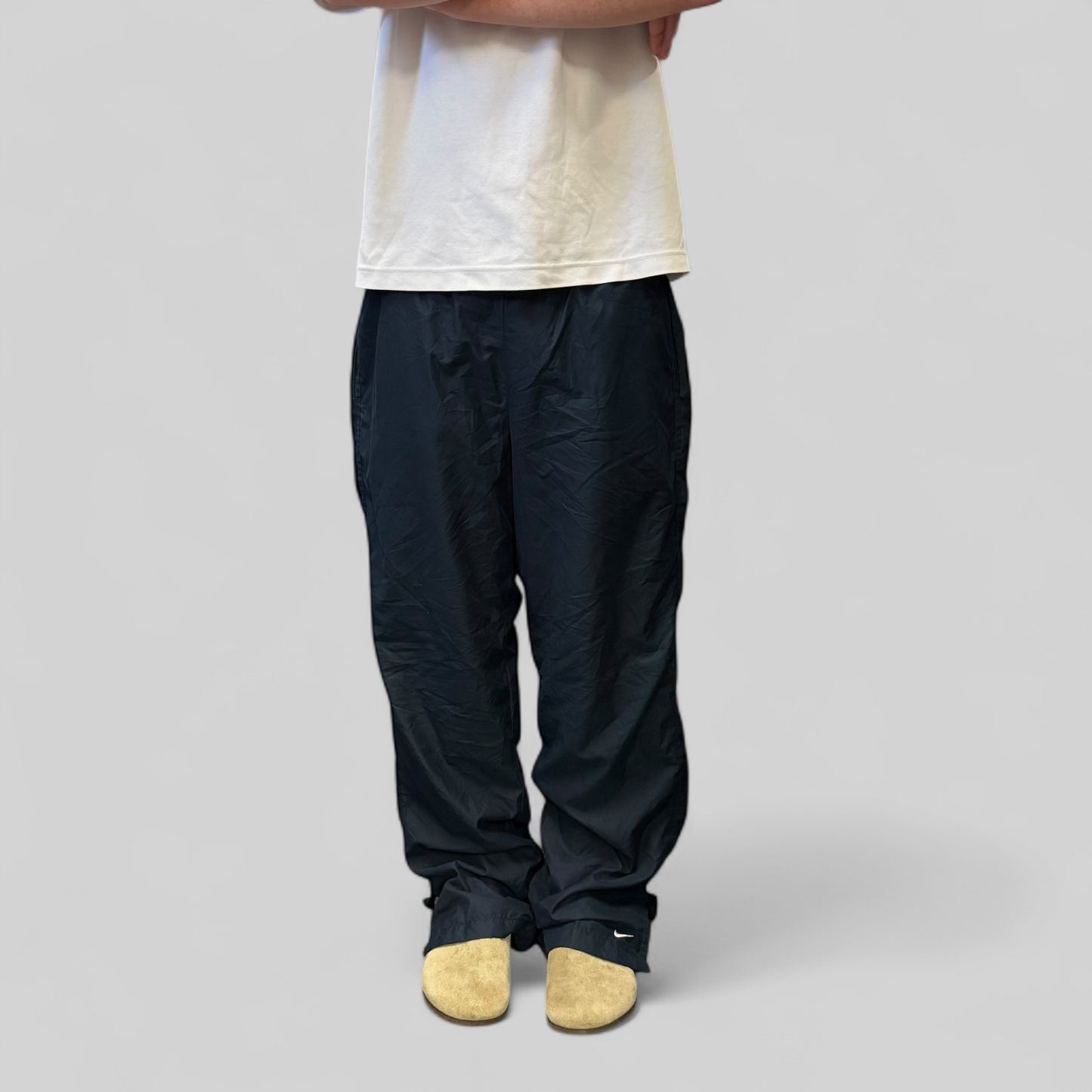 Vintage Nike baggy track pants (L)