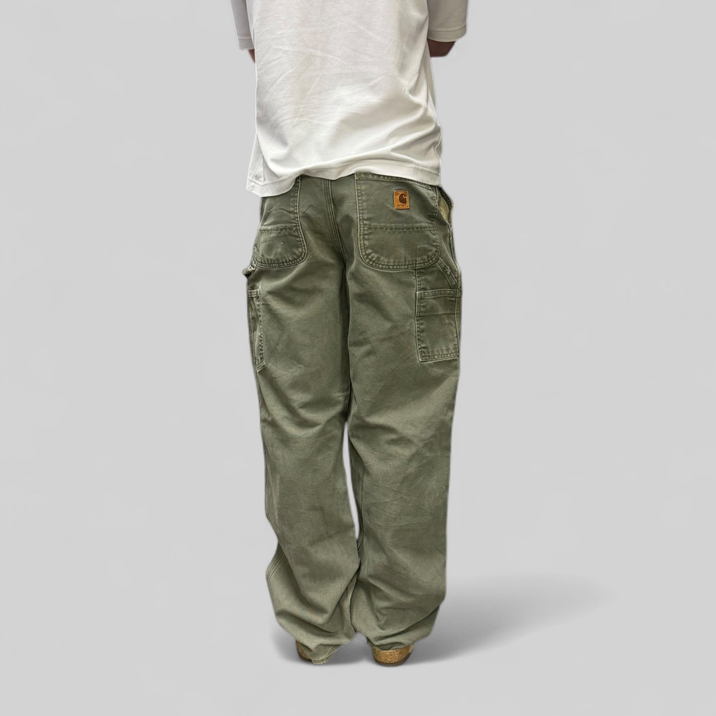 Vintage Carhartt baggy carpenter pants (W32)