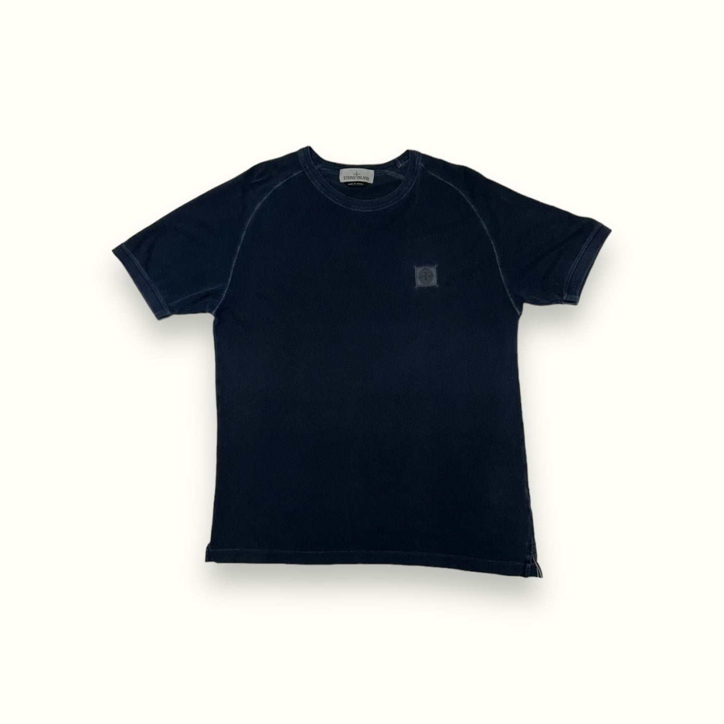 Stone Island pigment dye tee (L)