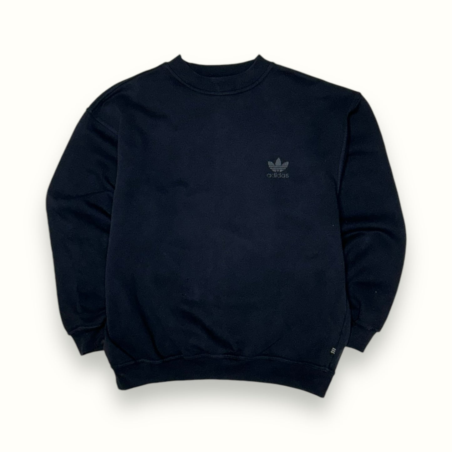 Vintage 90s Adidas originals small logo sweatshirt (L)