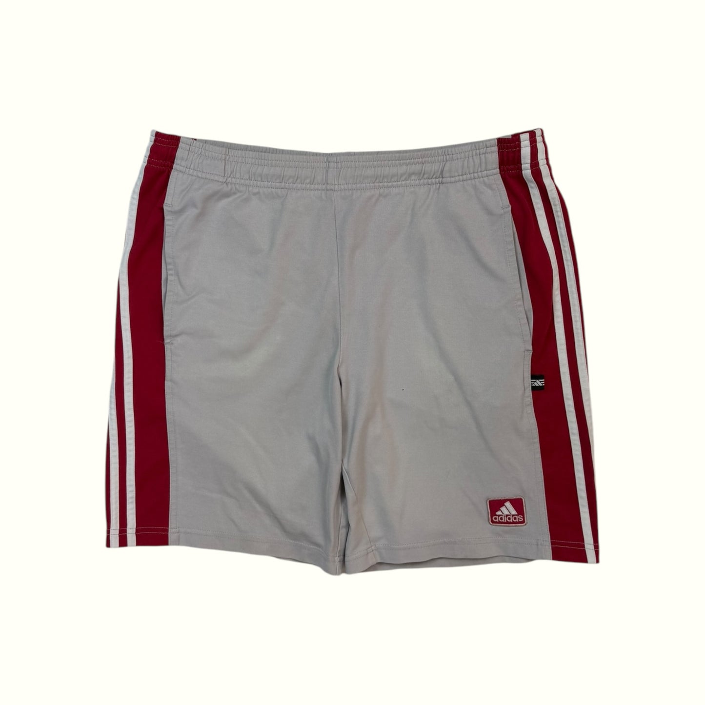 Vintage 90s Adidas baggy sport shorts (L)
