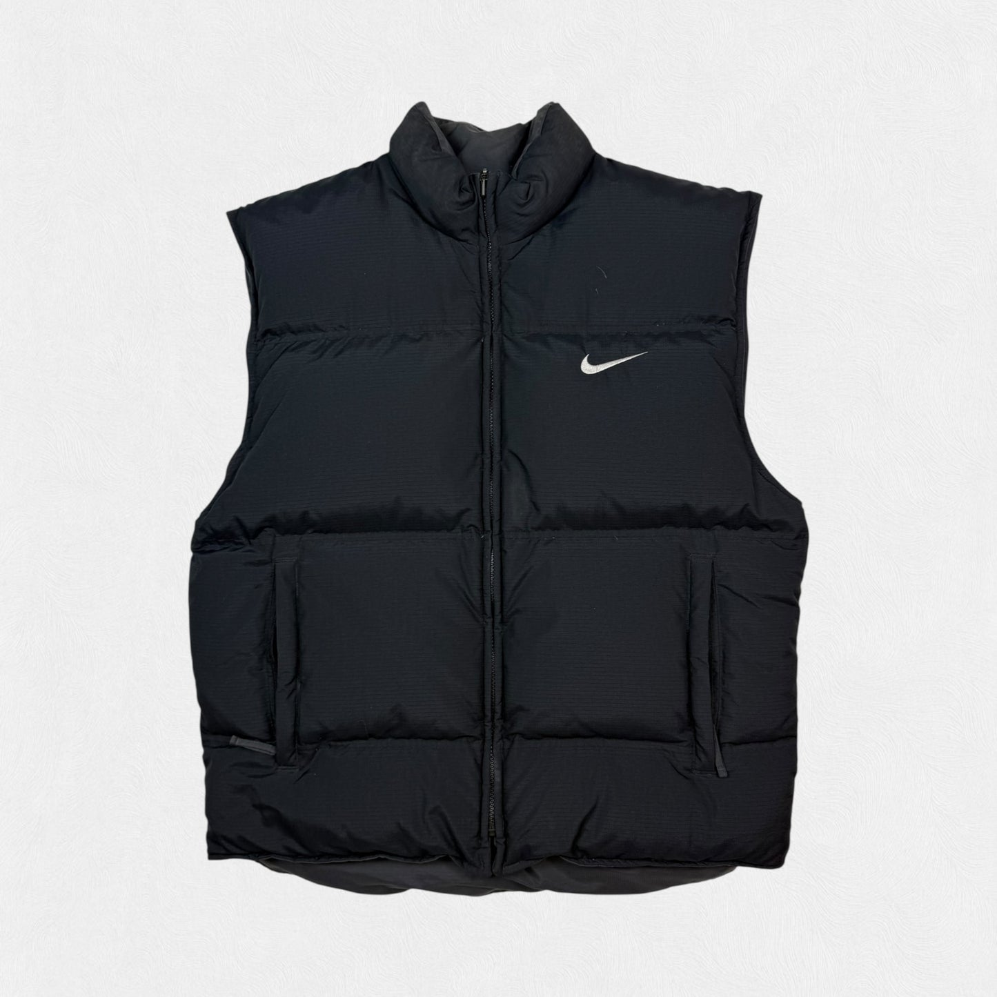 Vintage 90s Nike reversible spell out gilet puffer jacket (M)