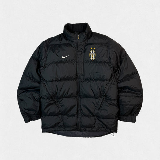Vintage Juventus Nike football puffer jacket (S)