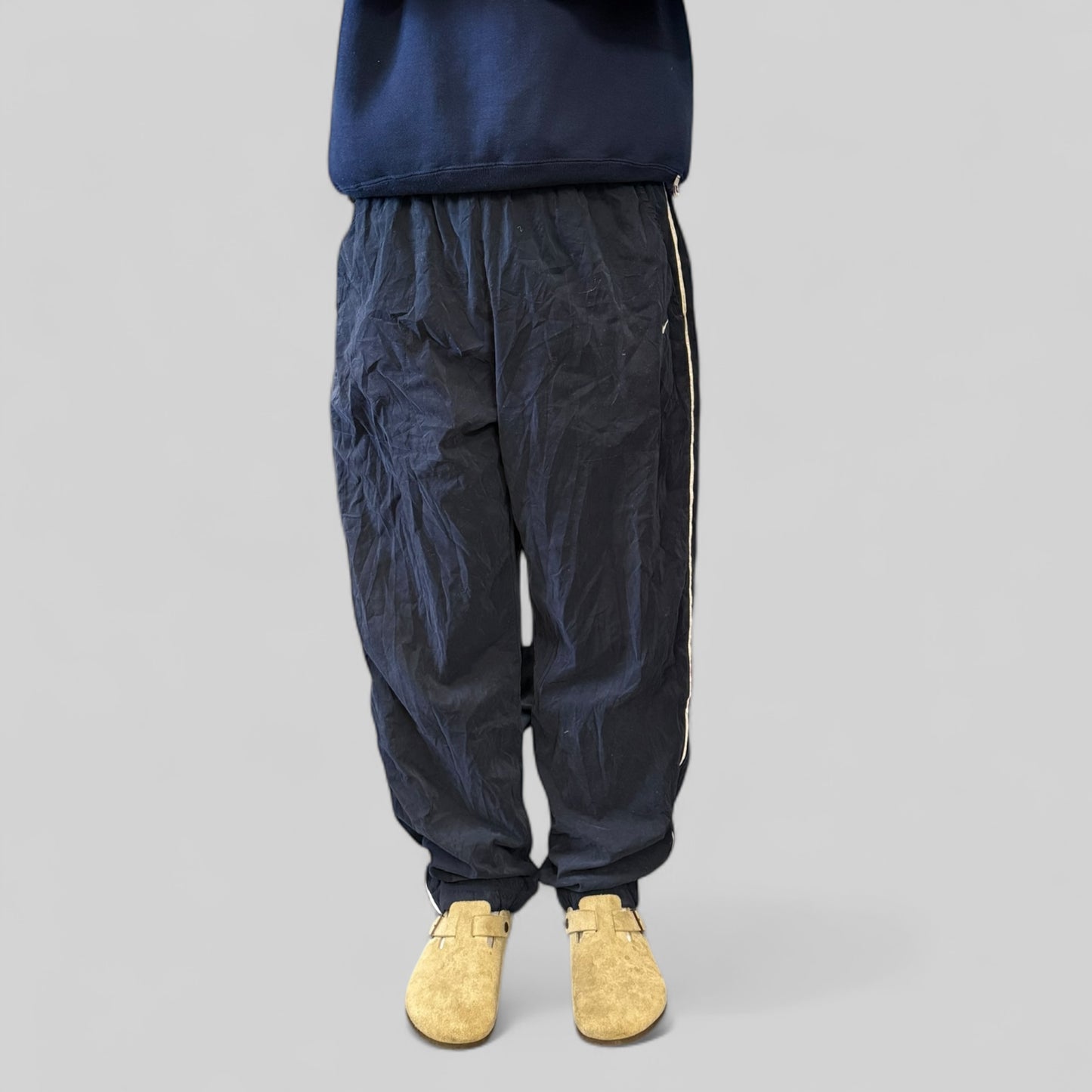 Vintage Nike mini swoosh baggy track pants (L)