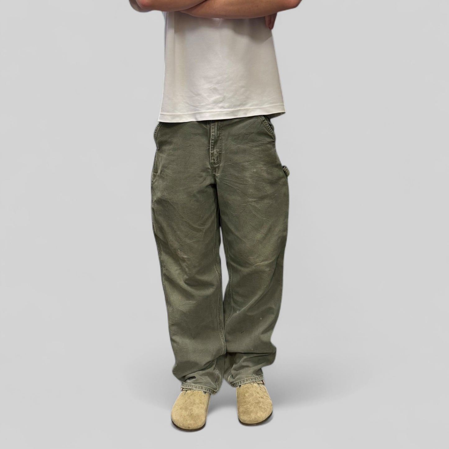 Vintage Carhartt baggy carpenter pants (W32)