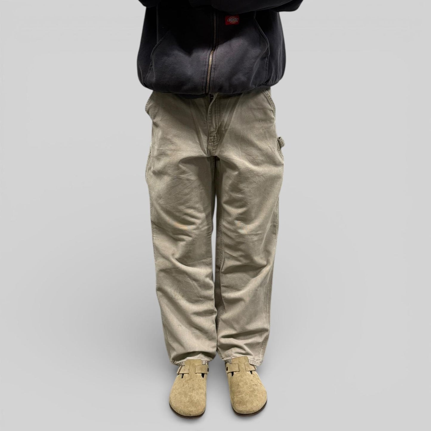 Vintage Carhartt baggy carpenter pants (W32)