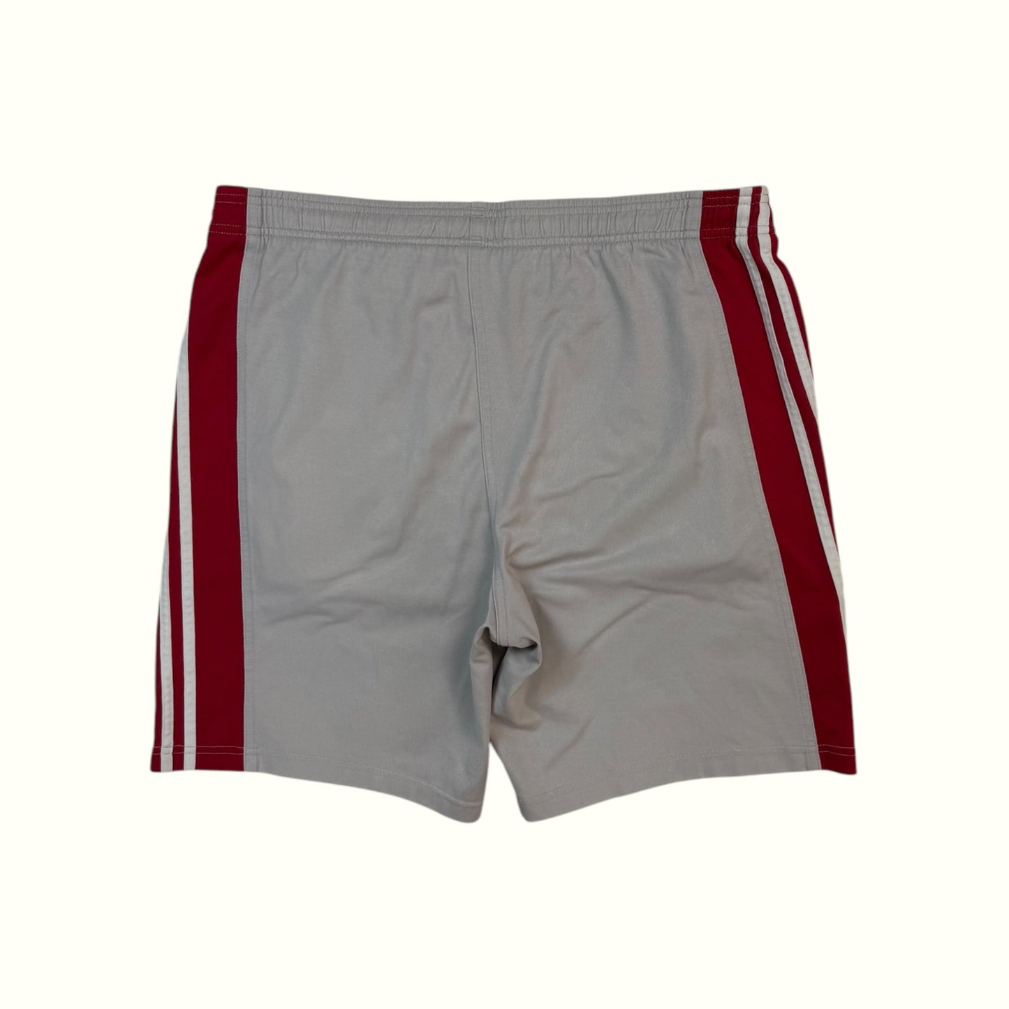 Vintage 90s Adidas baggy sport shorts (L)