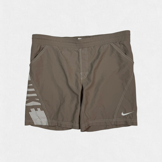 Vintage Nike shorts (M)