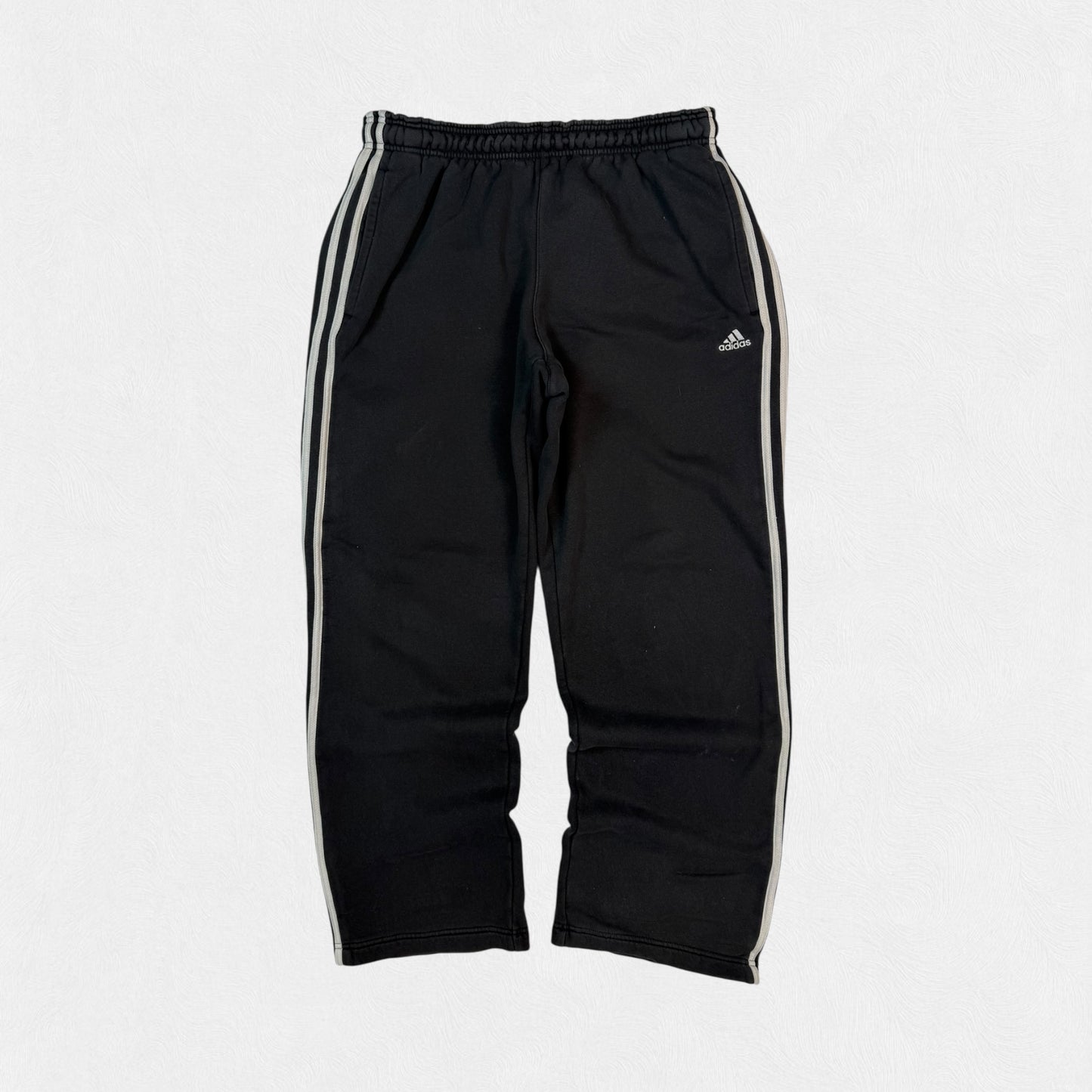 Vintage Adidas baggy joggers (M)