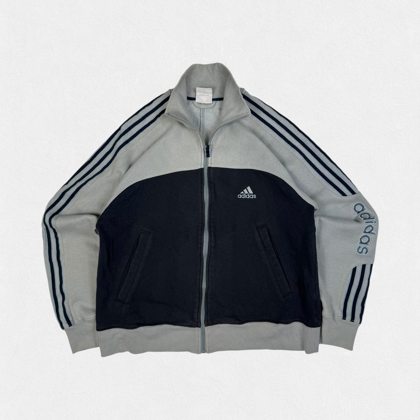 Vintage Adidas spell out track top (M)