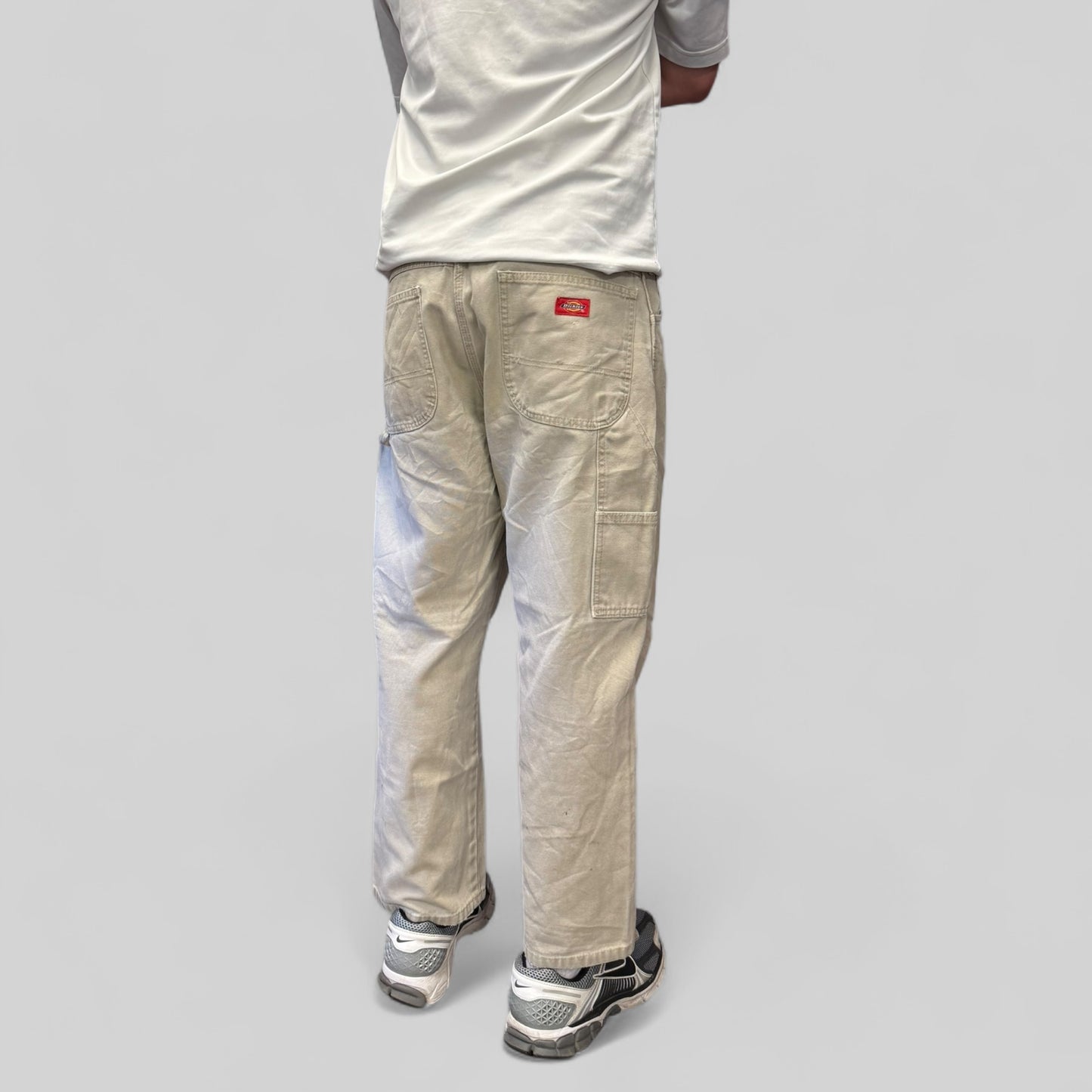 Dickies baggy carpenter pants (W34)