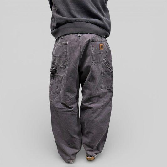 Vintage Carhartt baggy carpenter pants (W36)