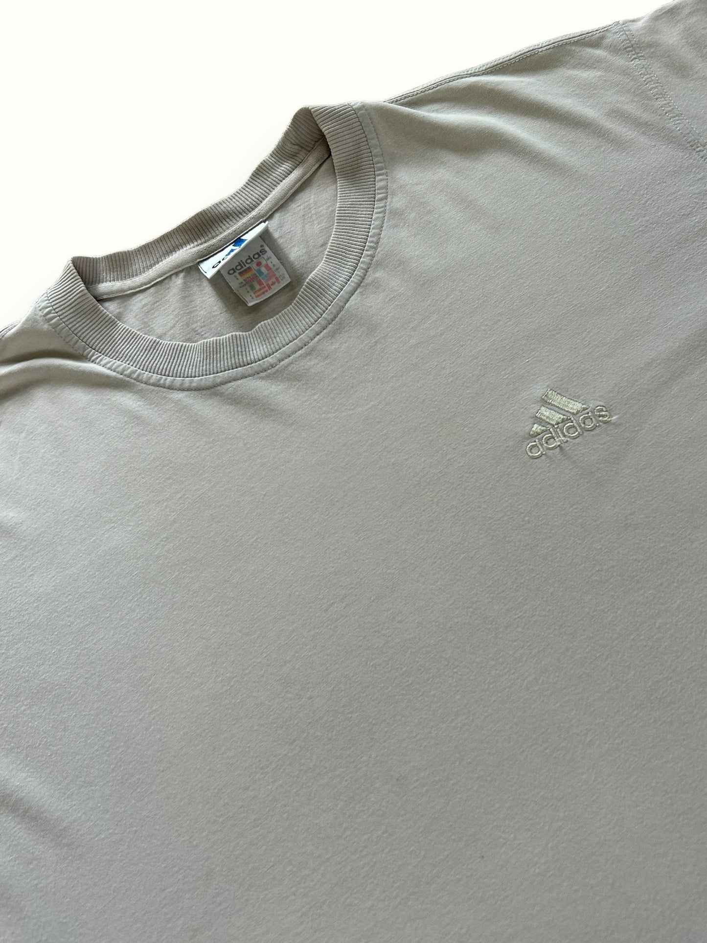 Vintage Adidas small logo tee (L)