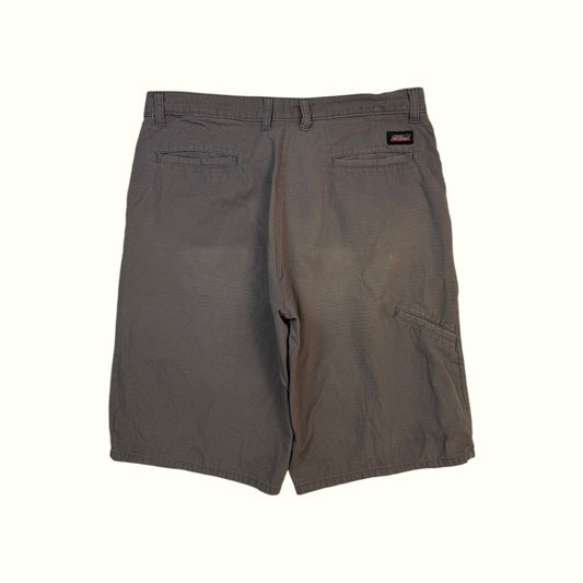 Dickies baggy shorts (W34)