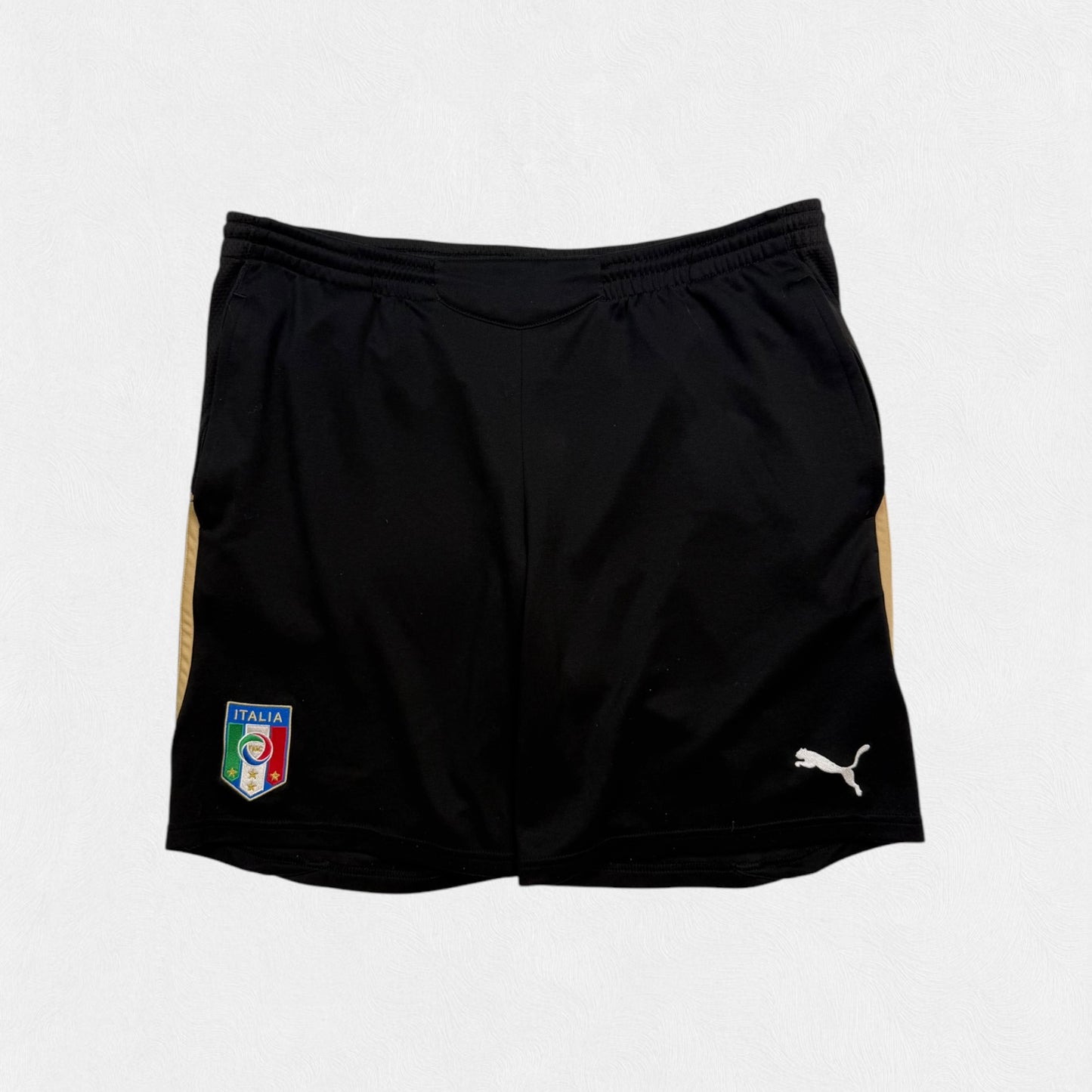 Italy Puma 2003-04 goalkeeper football shorts (L)
