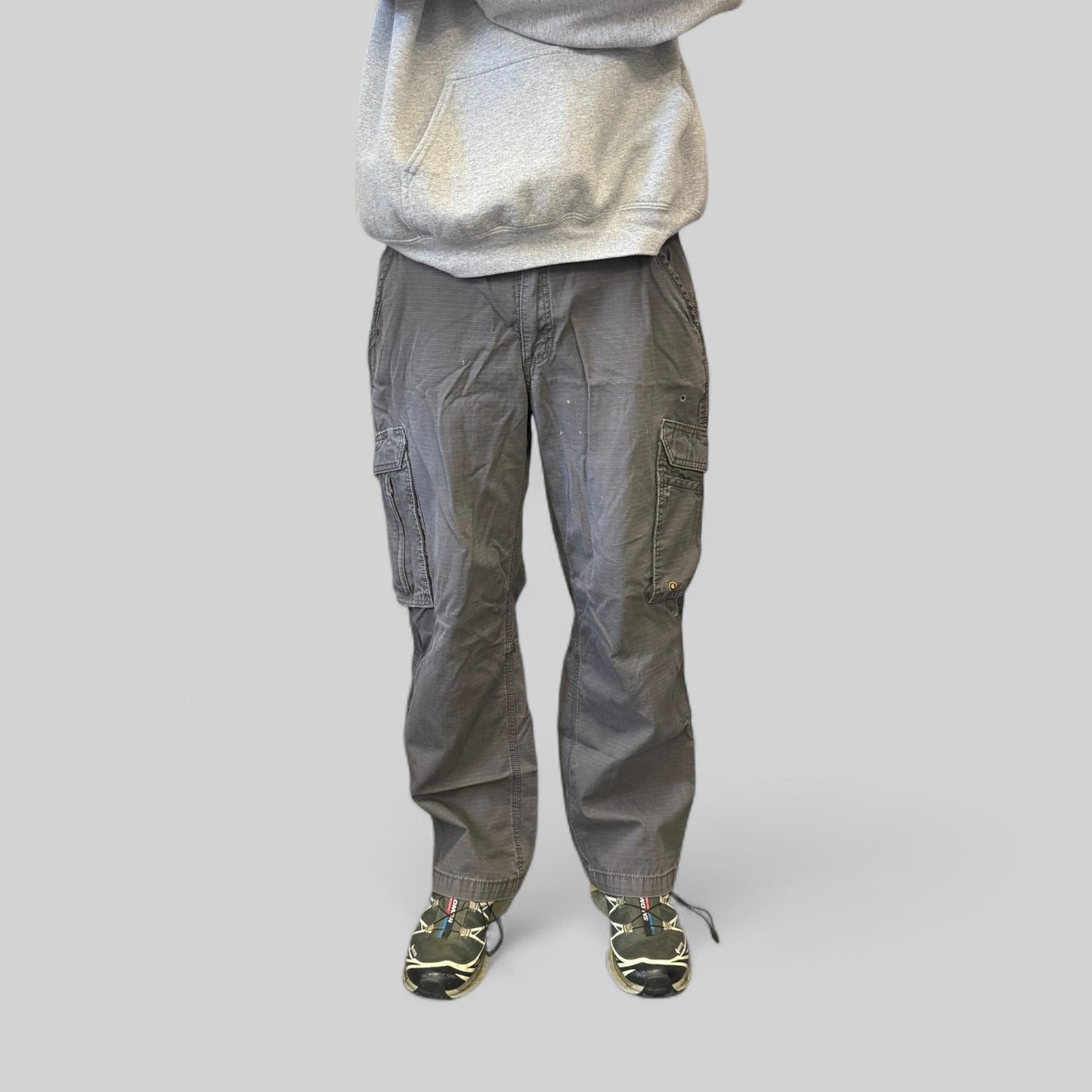 Carhartt baggy cargo pants (W34)